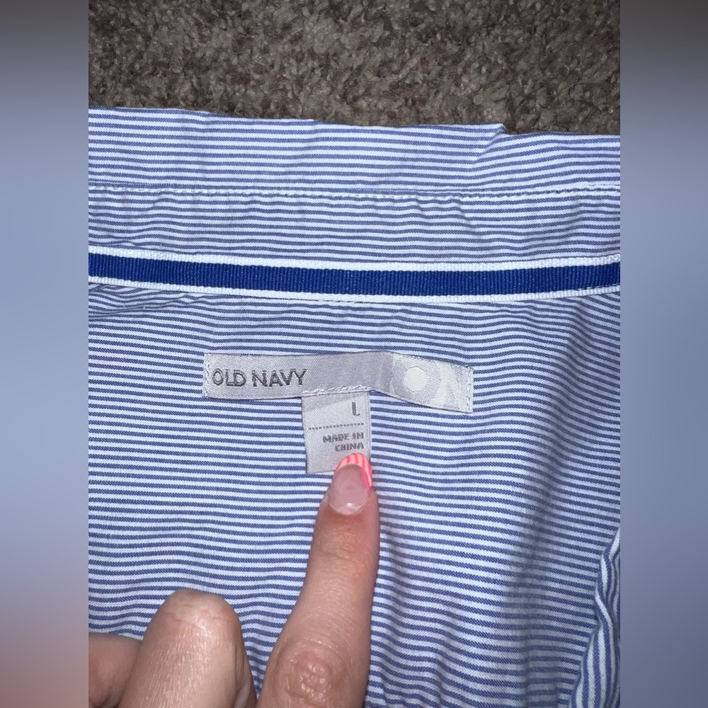 Old Navy Button down - Picture 2 of 2